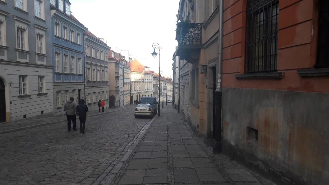 Przytulny Apartament Przy Barbakanie Warsaw Luaran gambar